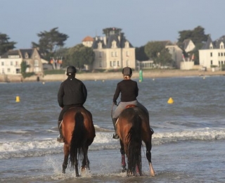 Camino ecuestre a la Baule con el centro 